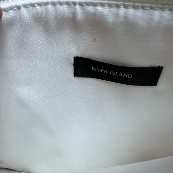 River Island White Fringe Crossbody Bag - Picture 5 of 8